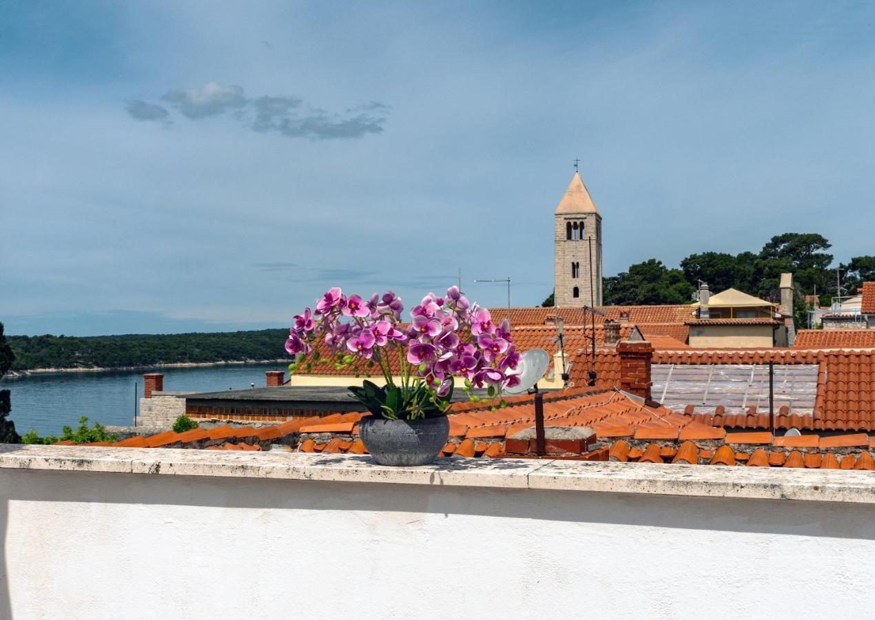 Luise - Four Towers Apartments Rab Town Ngoại thất bức ảnh
